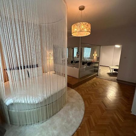 Luxury Apartment With Jacuzzi 소피아 외부 사진