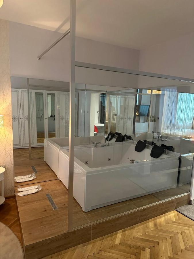 Luxury Apartment With Jacuzzi 소피아 외부 사진