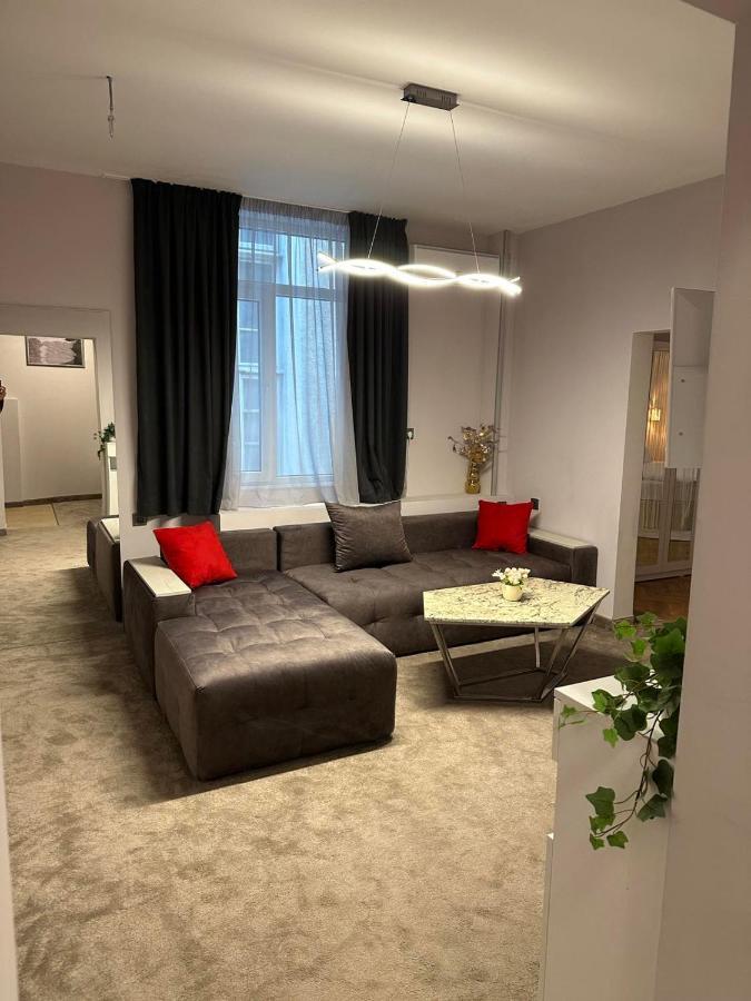 Luxury Apartment With Jacuzzi 소피아 외부 사진
